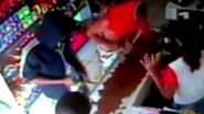 Imagem Vídeo: dois adolescentes e jovem de 18 anos assaltam supermercado em Itamaraju