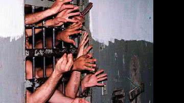 Imagem Juiz manda soltar homicidas e estupradores por falta de comida na cadeia