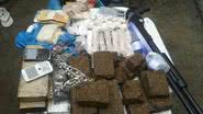Imagem Casal é preso com 30 Kg de drogas e oferece suborno de R$ 100 mil a polícia