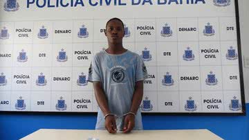 Imagem Uma pedra no meu quintal: traficante enterrava crack no fundo de casa