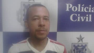 Imagem Preso pedreiro que matou ex-mulher com 11 facadas