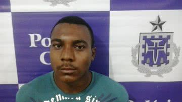 Imagem Polícia prende ladrão foragido no mercado municipal de Candeias