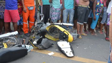 Imagem Feira de Santana: dois jovens morrem após acidente entre motos