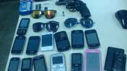 Imagem Homem é preso com 16 celulares que roubou em ônibus