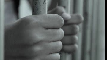Imagem Polícia apreende adolescente de 17 anos que arrombou e furtou mais de 10 lojas