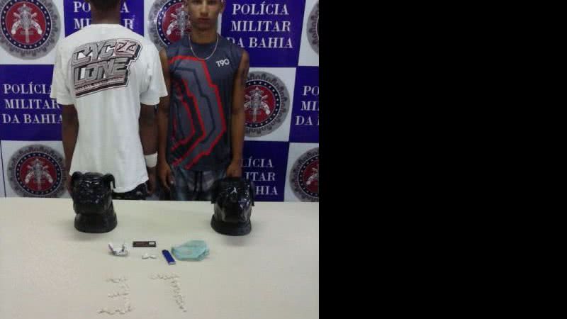 Imagem PM apreende menor com drogas no Pero Vaz