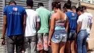 Imagem Com fardas escolares, jovens fazem arrastão na Pituba