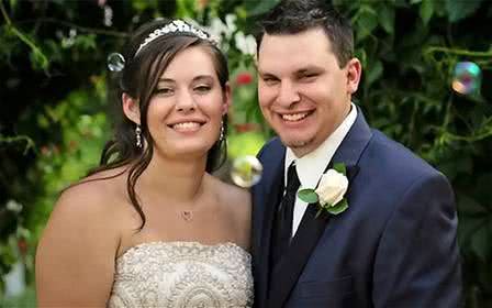 Imagem Mulher confessa ter empurrado marido de penhasco oito dias após casamento