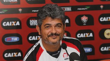 Imagem Diretoria do Bahia já admite troca de treinador e Ney Franco está cotado