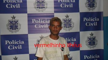 Imagem Preso homem acusado de roubar 10 ônibus em 15 dias