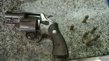Imagem PM prende falso estudante do Senai acusado de assaltos em Simões Filho