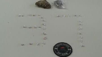 Imagem Policiais da 37ªCIPM prendem suspeito de homicídios em posse de drogas