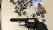 Imagem Policiais militares prendem jovens com arma, drogas e munição em Brotas