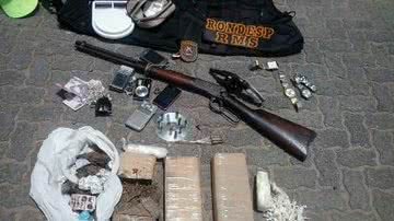 Imagem Quadrilha é presa pela Rondesp com armas e farta quantidade de drogas na Itinga
