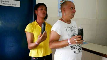 Imagem Homossexuais são presos ao tentar entrar em presídio com maconha dentro ânus 