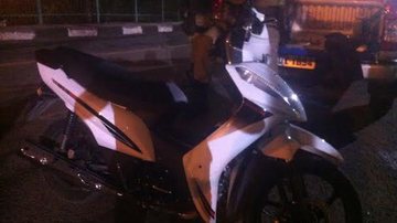 Imagem Homens são presos com moto roubada em Pero Vaz