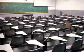 Imagem Aluno flagra professores transando em sala de aula