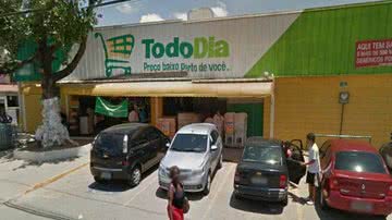 Imagem Ladrões promovem arrastão no mercado Todo Dia