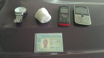 Imagem Suspeito de tráfico é surpreendido pela Rondesp na Estrada das Barreiras