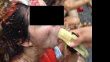 Imagem Sexo oral é simulado por calouros em trote de faculdade 