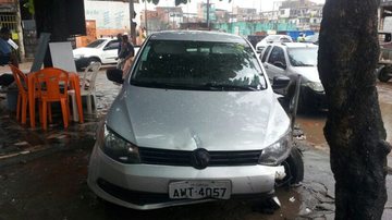 Imagem Em carro roubado, bandidos trocam tiros com PM no bairro do Uruguai