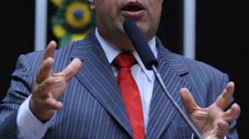 Imagem André Vargas pede desfiliação do PT