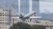 Imagem Cadeia: Com Dirceu, Genoino e mais 7, avião da PF decola para Brasília 