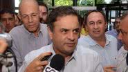 Imagem Chapa da oposição: Aécio Neves chega atrasado em evento e comemora união