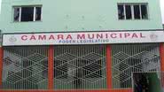 Imagem Buerarema: vereadores divergem e 'saem na mão' na Câmara