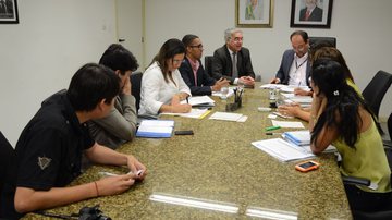 Imagem Cícero Monteiro recebe prefeitos e fala de projetos