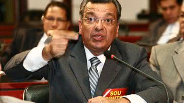Imagem Deputado petista “esculhamba” declarações de Targino Machado
