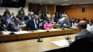 Imagem Oposição quer judicializar PEC dos Royalties