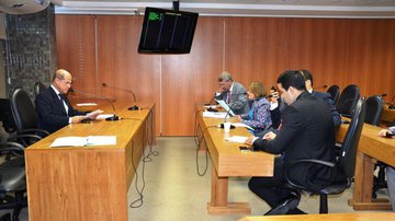 Imagem Comissão aprova projeto que prioriza processos de adoção na justiça baiana