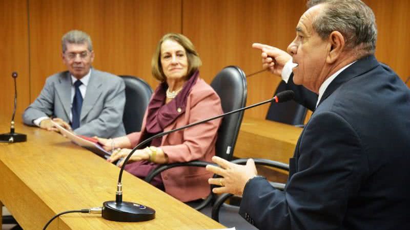 Imagem Deputados petistas são contra orçamento impositivo na Bahia