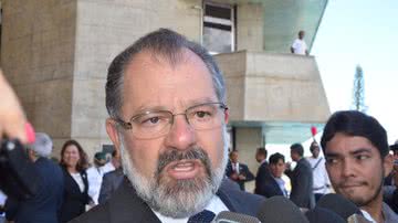 Imagem Fim do recesso: governador anuncia R$ 5.3 milhões para investimentos