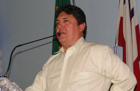 Imagem Justiça eleitoral caça prefeito e bloqueia bens de deputado