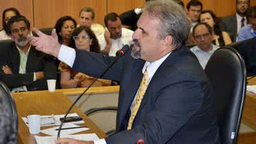Imagem "DEM foi mais violento contra a OAB do que ditadura" condena Marcelino