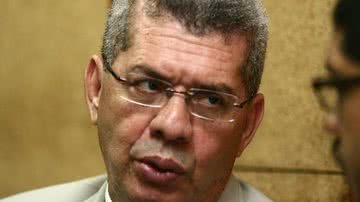 Imagem Zé Raimundo defende que PT deve ter a cabeça da chapa em 2014