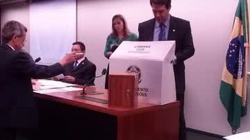 Imagem Arthur Maia é reeleito presidente da Comissão do Novo Código Comercial