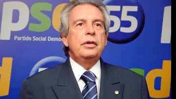 Imagem Deputado Paulo Magalhães é pego em blitz sem CNH