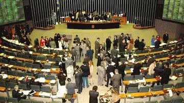 Imagem Câmara quer votar reforma política somente em março