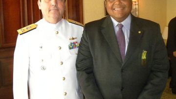 Imagem Antonio Brito é condecorado pela Marinha do Brasil