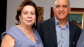 Imagem Esposas de candidatos da oposição inauguram comitê