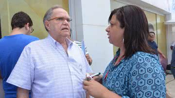 Imagem  Lídice inaugura comitê e coordenador explica mote da campanha
