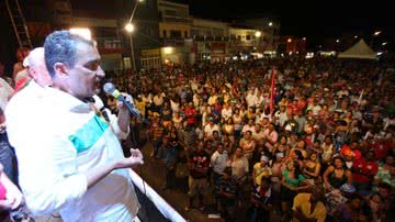 Imagem Rui promete modernizar irrigação regional em Paramirim