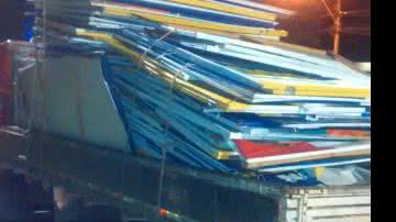 Imagem  Sucom apreende 400 placas de propaganda eleitoral na madrugada