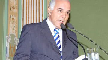 Imagem O PDT não larga o osso: da Saúde ao Transporte, ex-secretário garante cargo