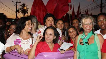 Imagem Para primeira dama do estado, uma mulher deve assumir o governo