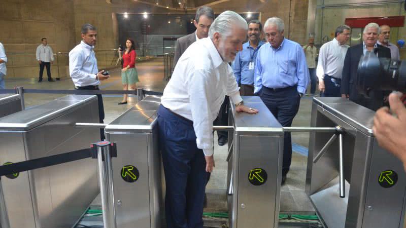 Imagem Após 14 anos de espera, Wagner comemora metrô: “Quando foi que se imaginou?”