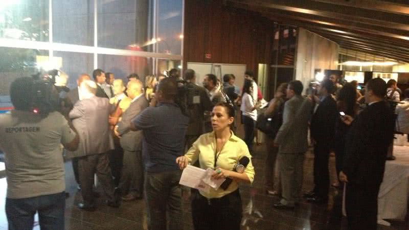 Imagem Deu xabu: solenidade para assinatura do contrato do metrô é cancelada
